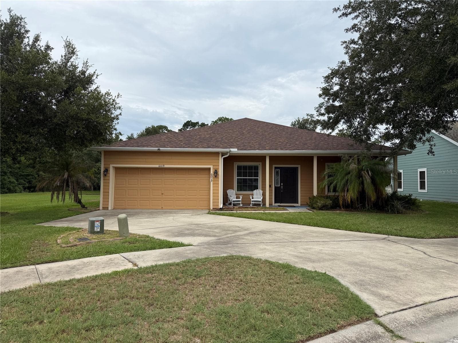 Single Family Residence at 6019 EVANSBROOK DR, ZEPHYRHILLS, photo 2 of 27