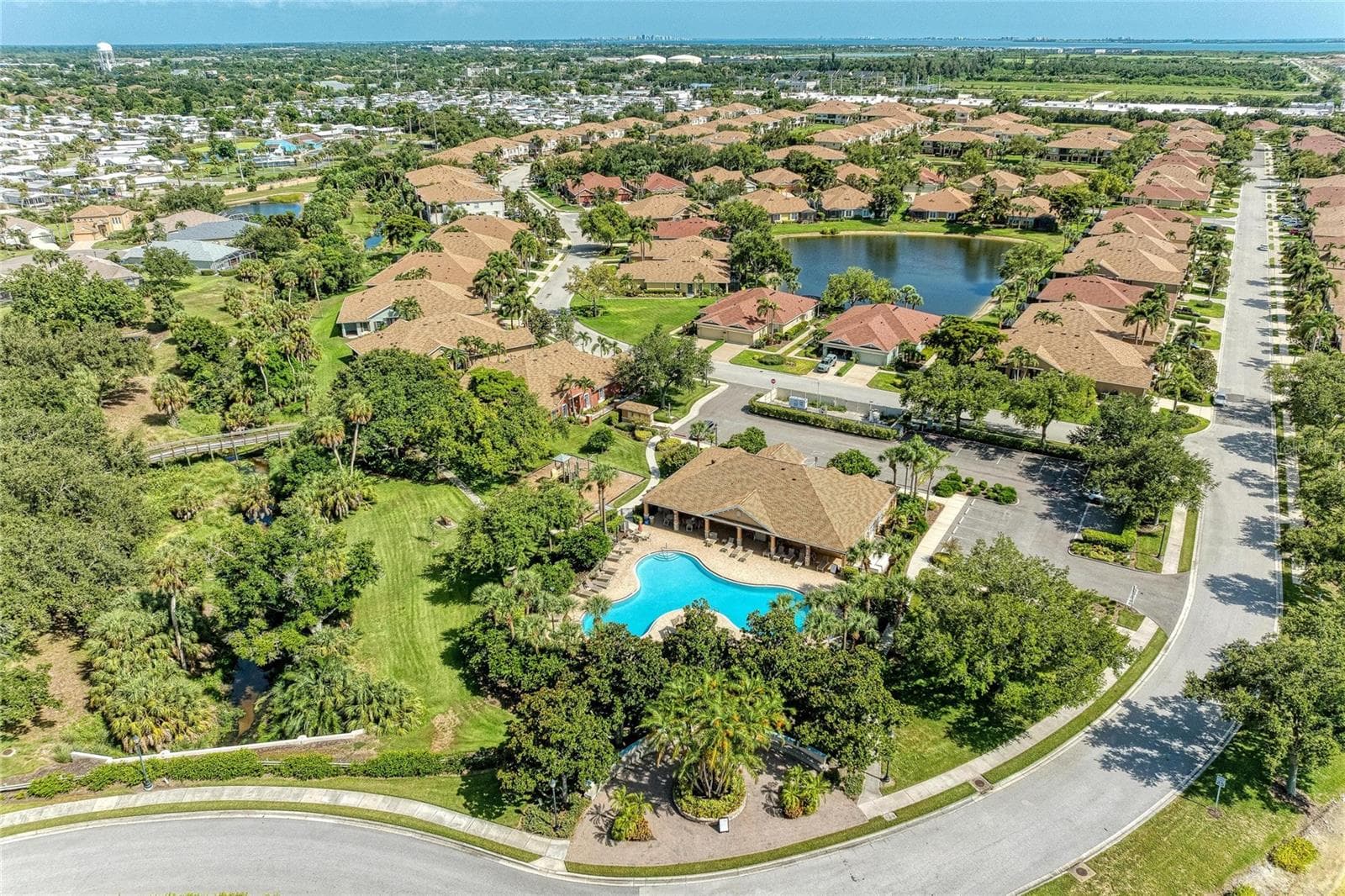 Single Family Residence at 3728 SUMMERWIND CIR, BRADENTON, photo 44 of 64