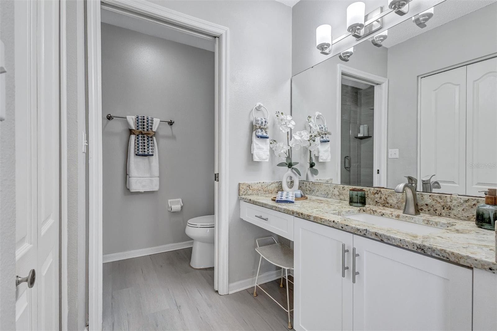 Condominium at 9620 CLUB SOUTH CIR #5107, SARASOTA, photo 12 of 25
