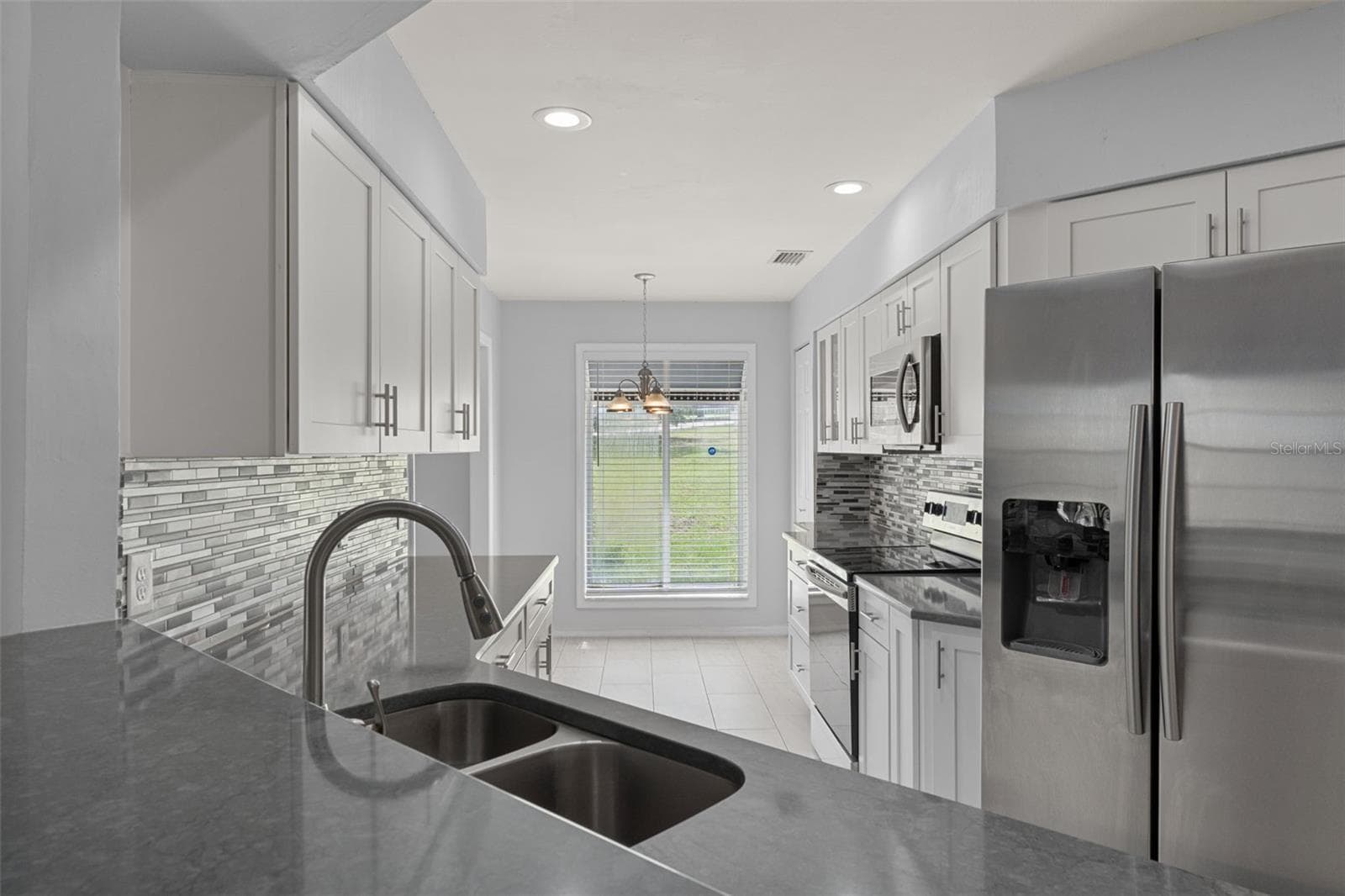 Single Family Residence at 3644 N LAURELWOOD LOOP, BEVERLY HILLS, photo 35 of 115