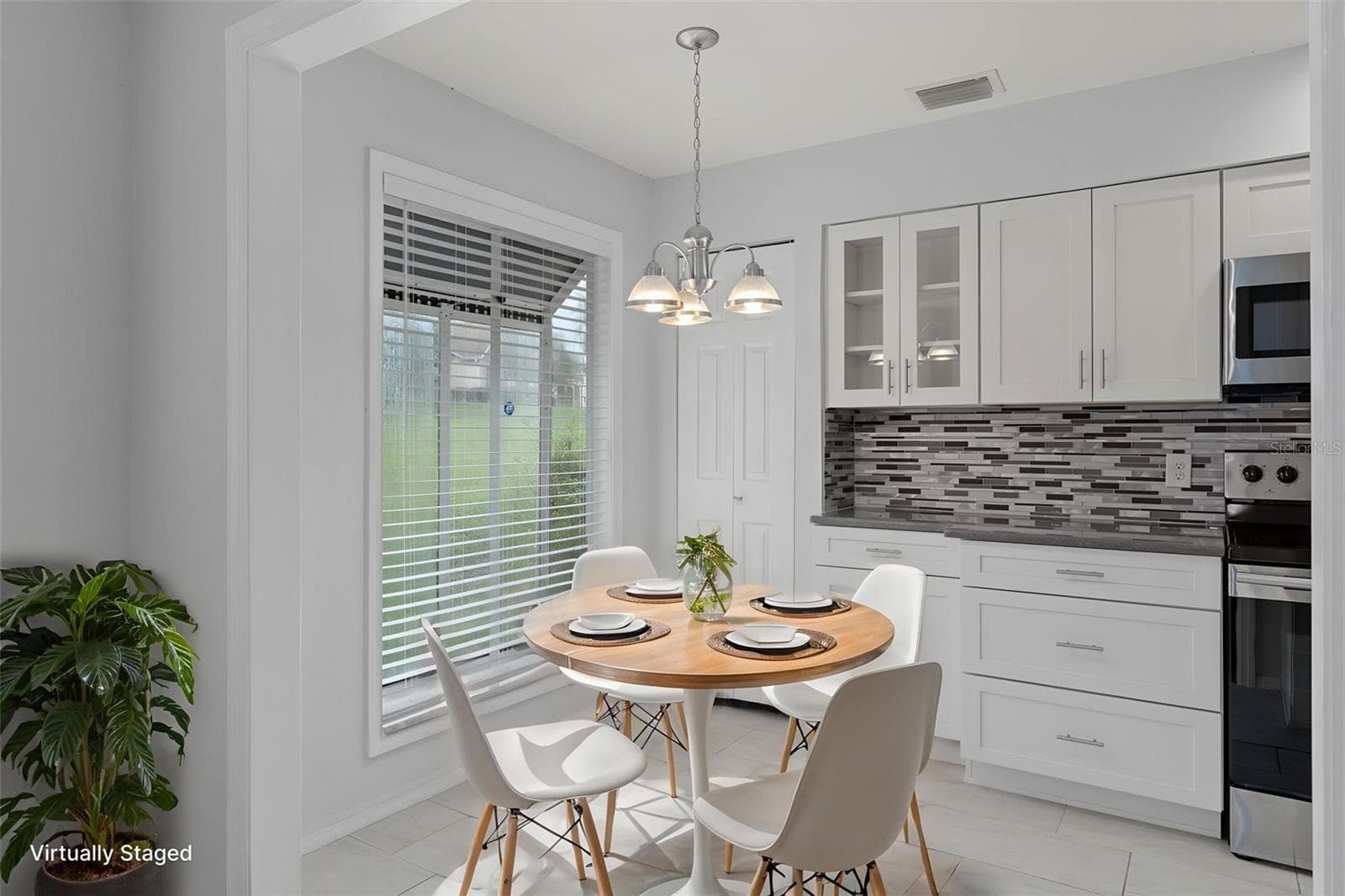 Single Family Residence at 3644 N LAURELWOOD LOOP, BEVERLY HILLS, photo 47 of 115