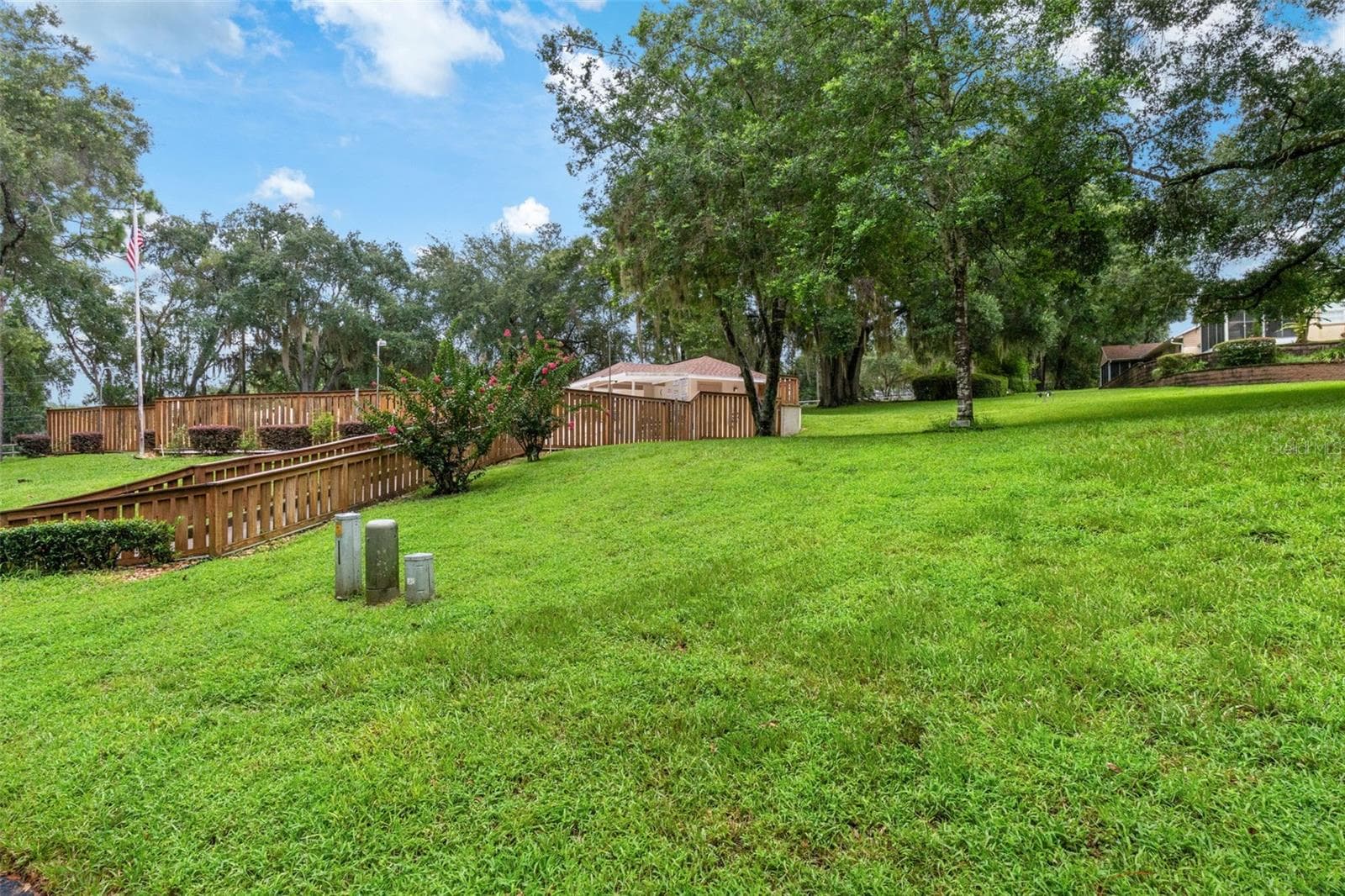 Single Family Residence at 3644 N LAURELWOOD LOOP, BEVERLY HILLS, photo 110 of 115