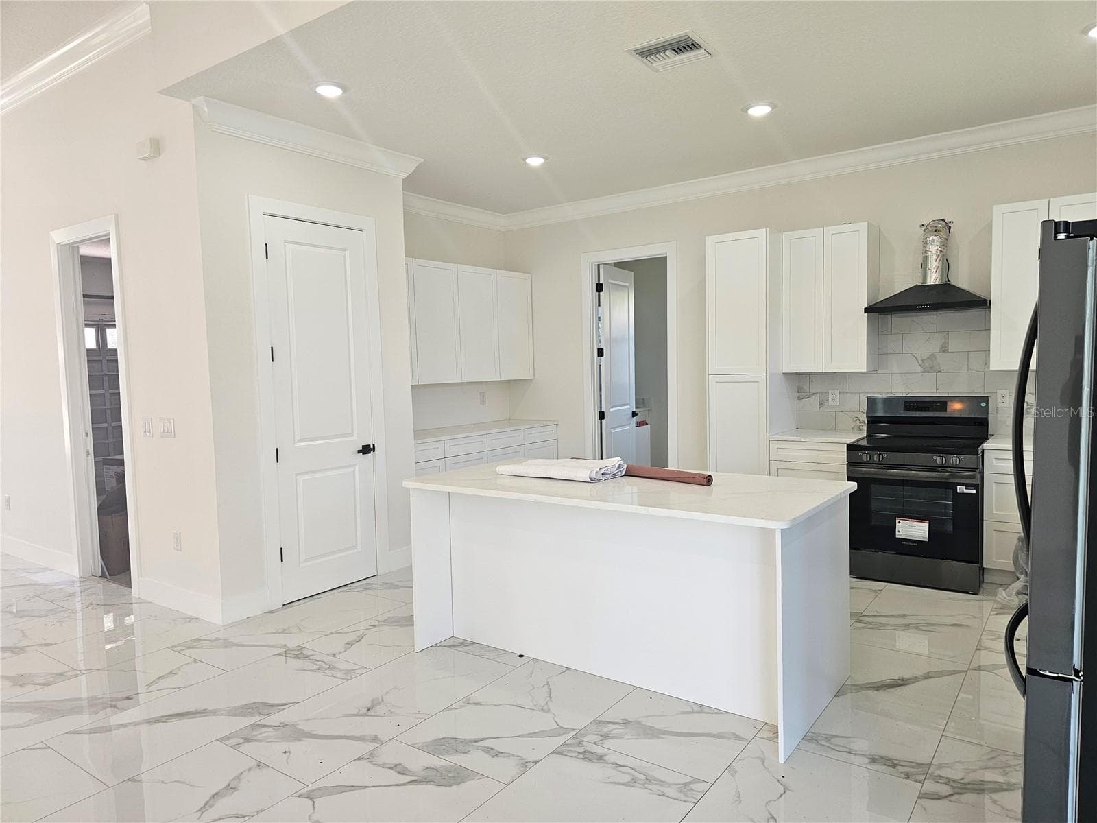 Single Family Residence at 292 GARDENIA RD, KISSIMMEE, photo 34 of 42