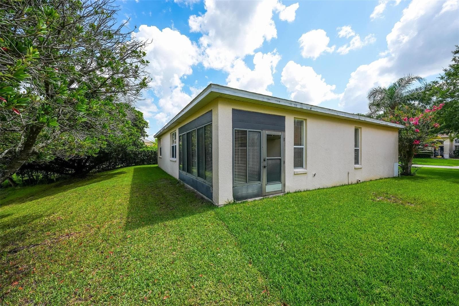 Single Family Residence at 2428 WALNUT HEIGHTS RD, APOPKA, photo 4 of 61