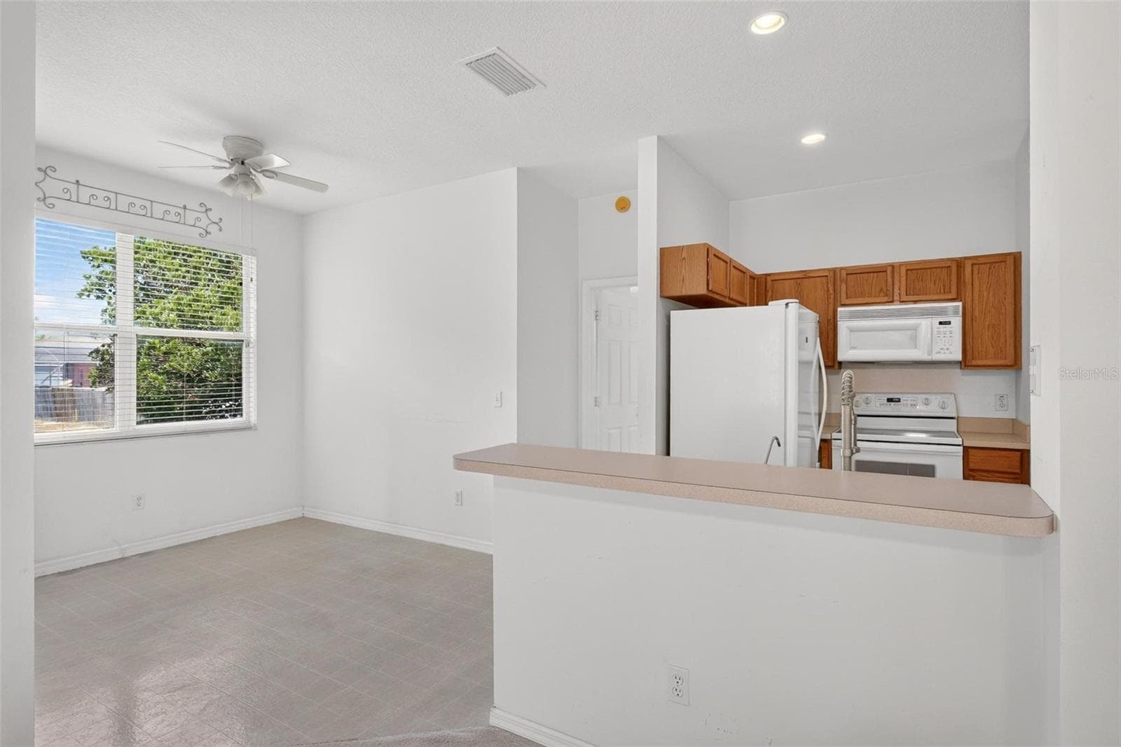 Single Family Residence at 2428 WALNUT HEIGHTS RD, APOPKA, photo 21 of 61