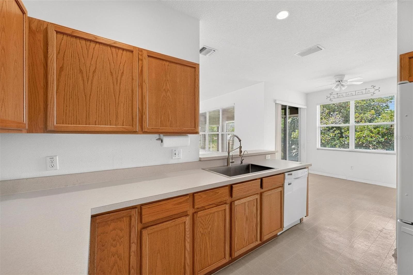 Single Family Residence at 2428 WALNUT HEIGHTS RD, APOPKA, photo 31 of 61