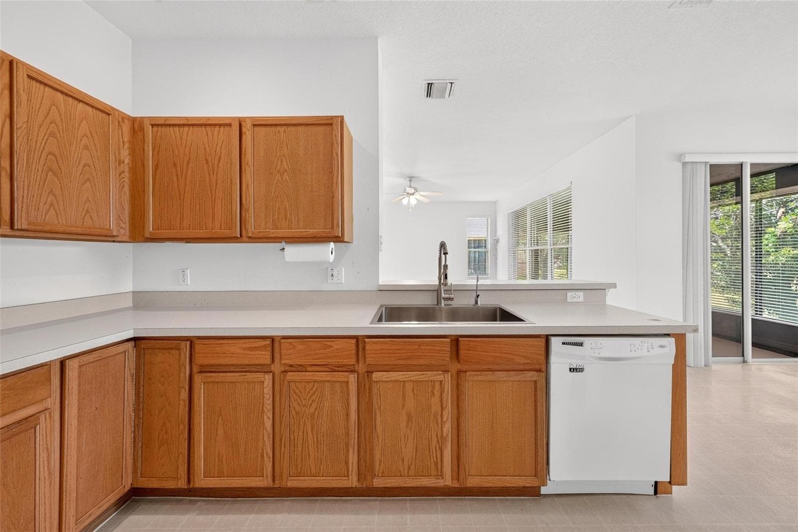 Single Family Residence at 2428 WALNUT HEIGHTS RD, APOPKA, photo 32 of 61