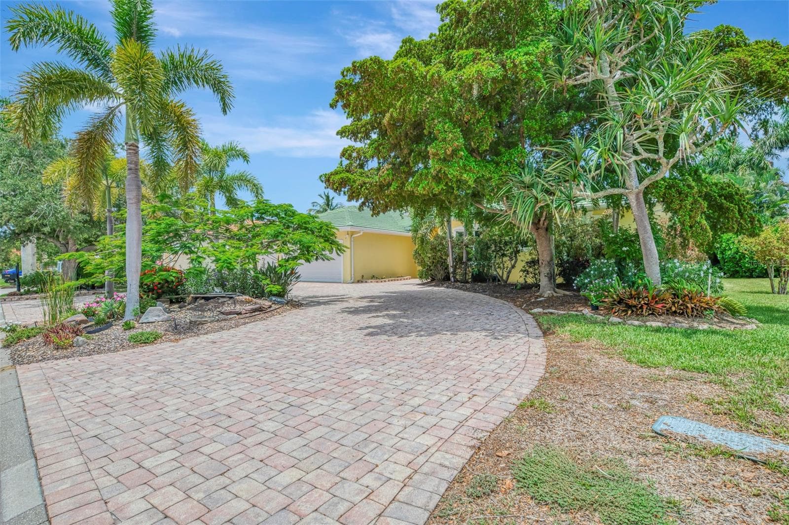 Single Family Residence at 4708 SWEETMEADOW CIR, SARASOTA, photo 5 of 180