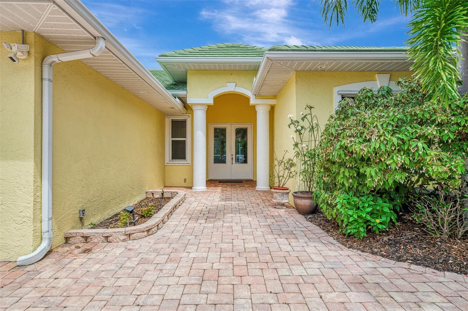 Single Family Residence at 4708 SWEETMEADOW CIR, SARASOTA, photo 13 of 180
