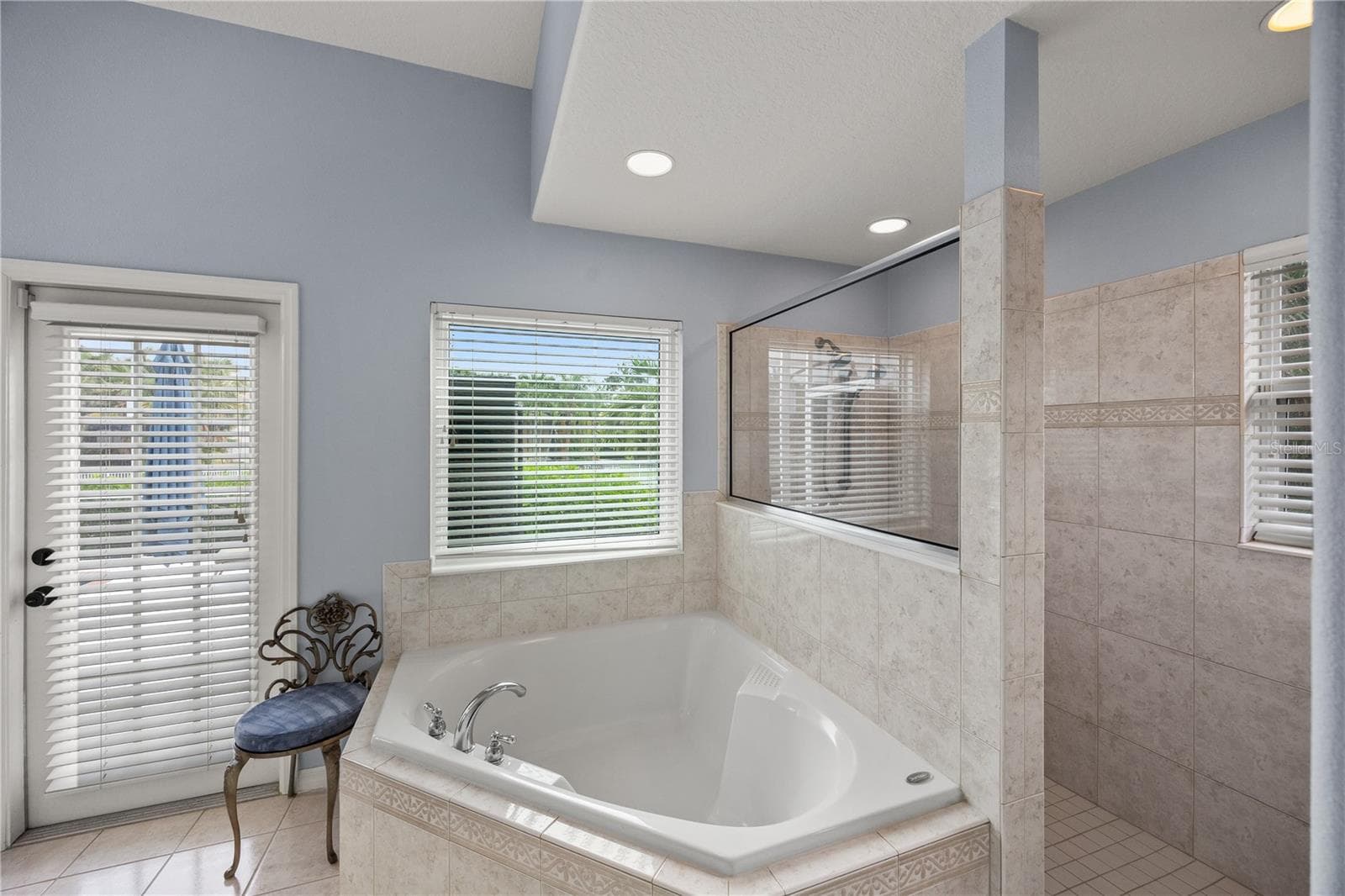 Single Family Residence at 4739 PINNACLE DR, BRADENTON, photo 43 of 75