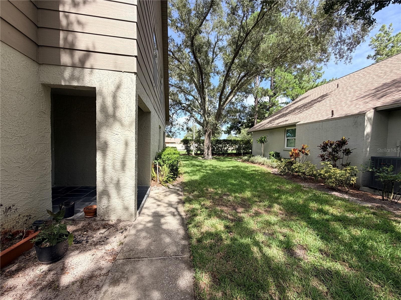 Villa at 3417 ROCHELLE CT, CLEARWATER, photo 3 of 33
