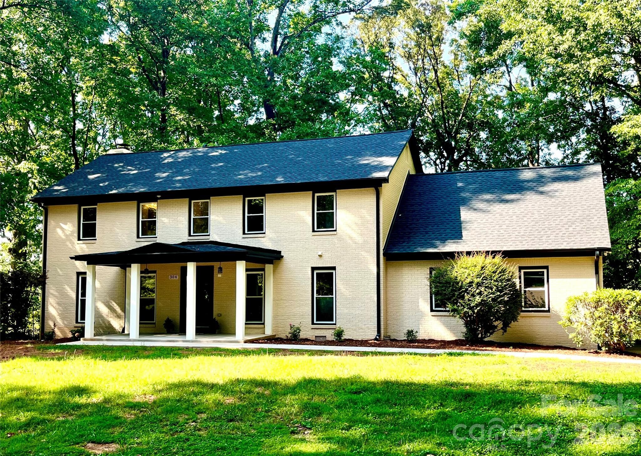 Single Family Residence at 304 Travis Lane, Salisbury, photo 4 of 48
