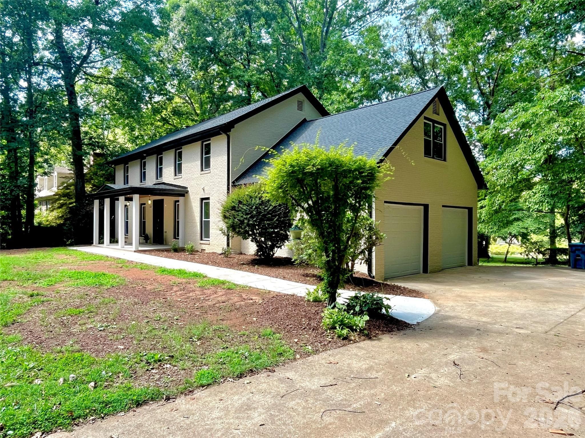 Single Family Residence at 304 Travis Lane, Salisbury, photo 5 of 48