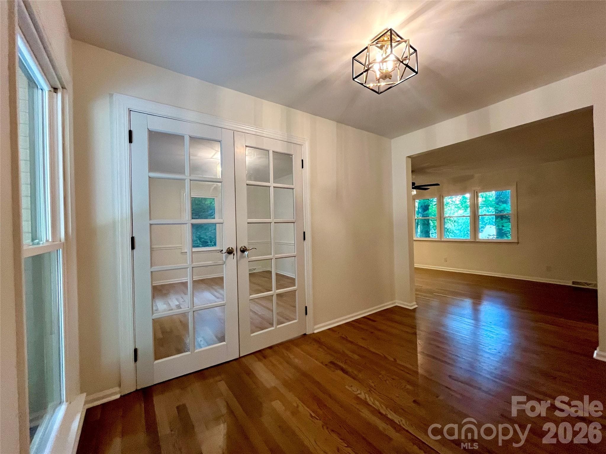 Single Family Residence at 304 Travis Lane, Salisbury, photo 10 of 48