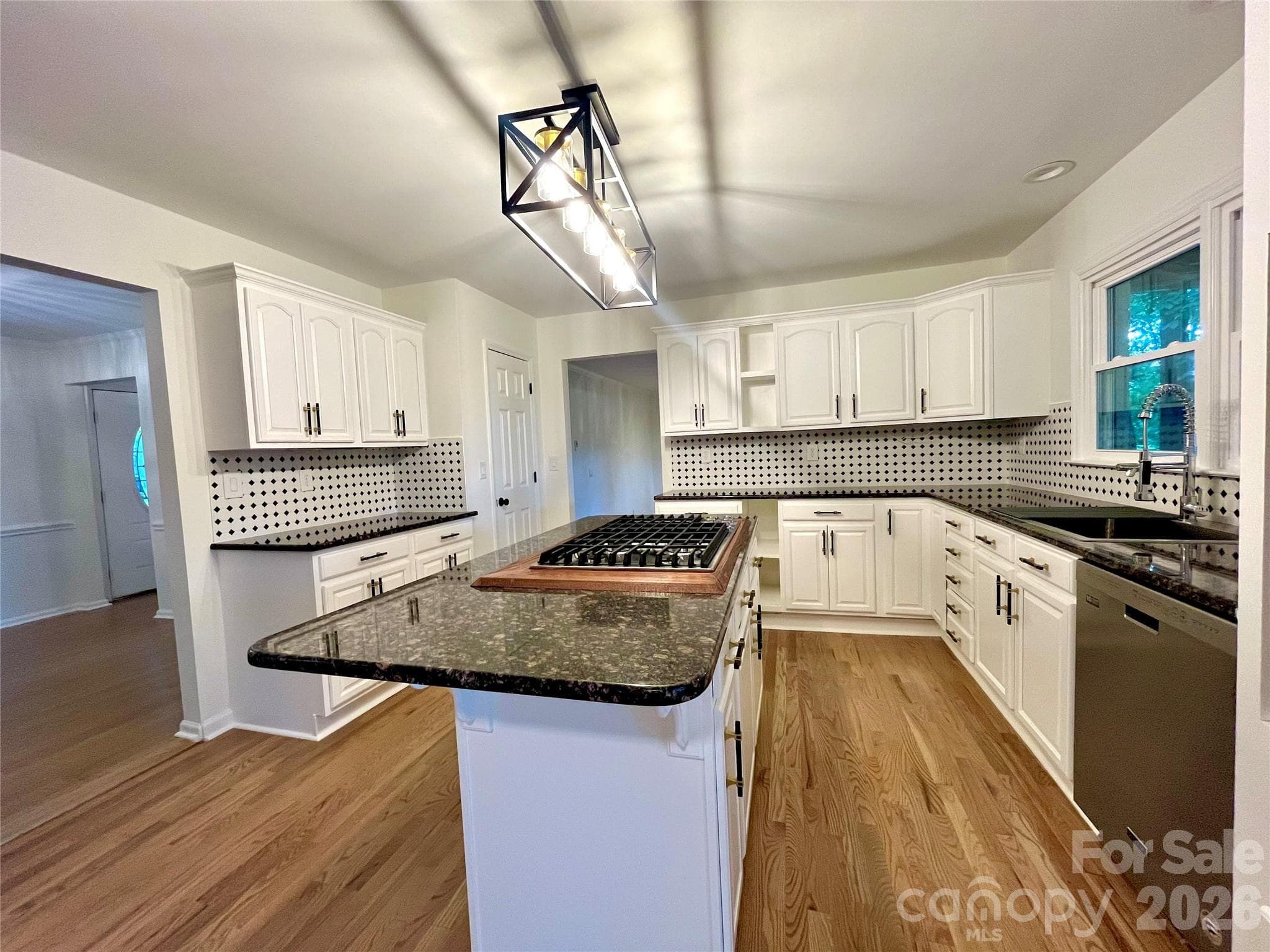 Single Family Residence at 304 Travis Lane, Salisbury, photo 13 of 48