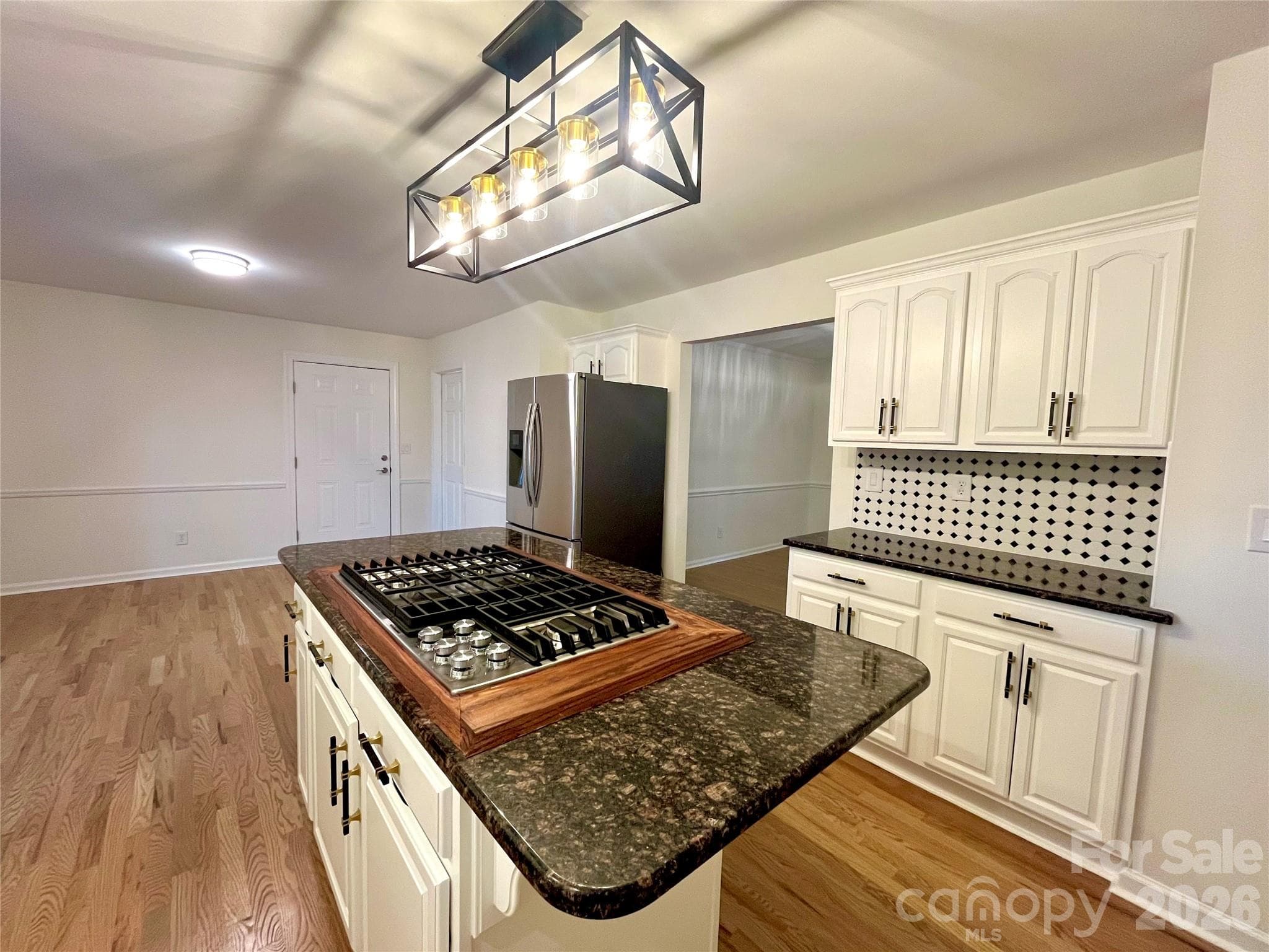 Single Family Residence at 304 Travis Lane, Salisbury, photo 20 of 48