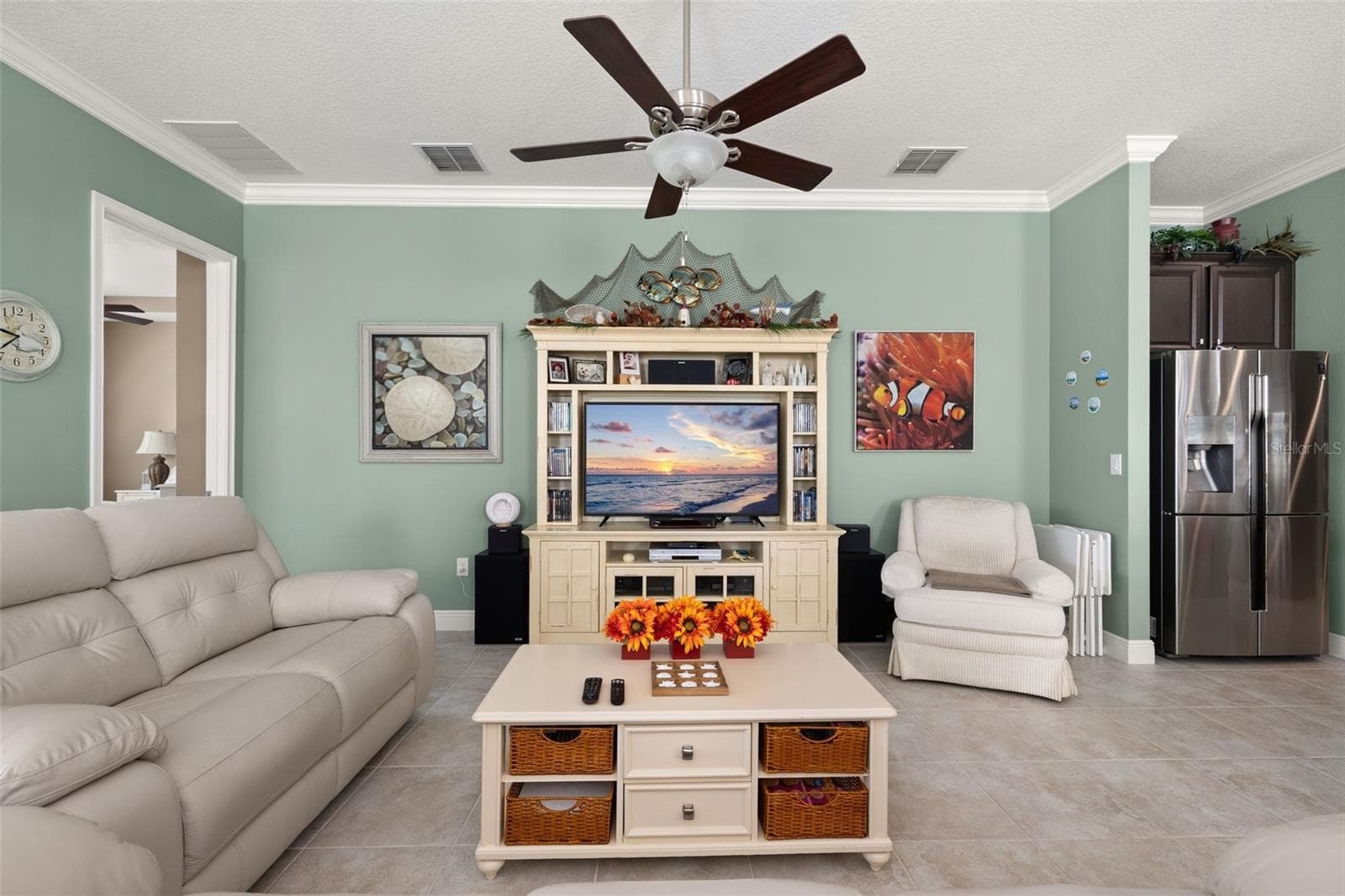 Living Room - 2733 SOUTHLAND ST, ST CLOUD