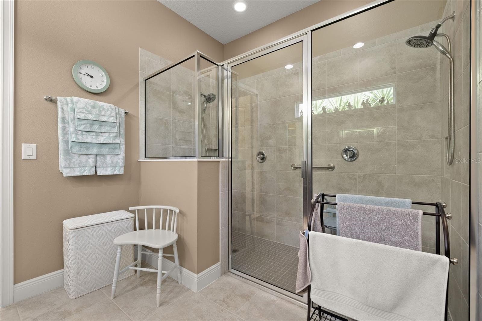 Primary Shower - 2733 SOUTHLAND ST, ST CLOUD