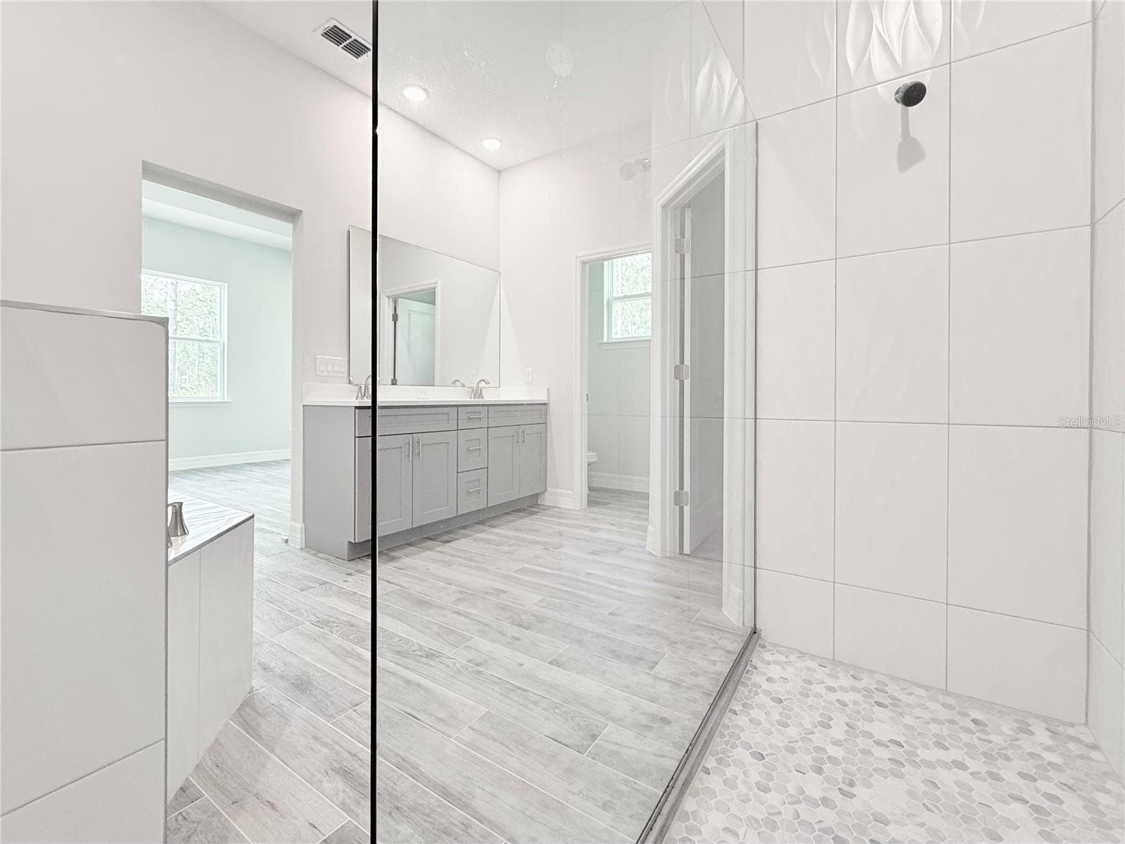 Primary Bath - 30280 W BLUEBELL AVE, EUSTIS