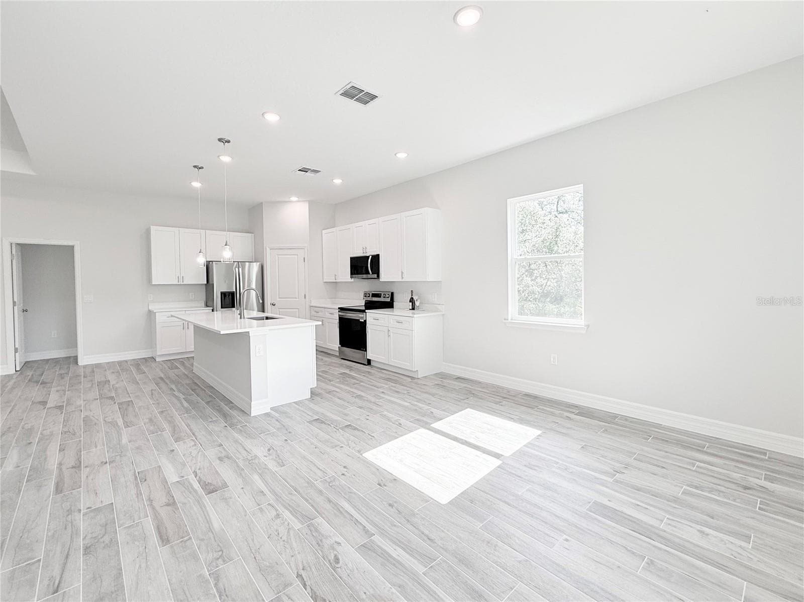 Single Family Residence at 30280 W BLUEBELL AVE, EUSTIS, photo 14 of 58