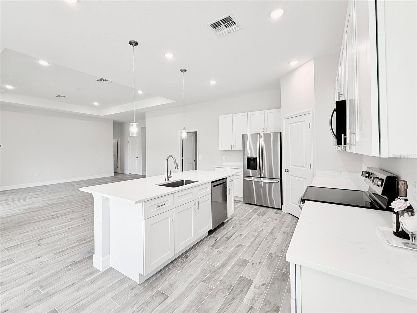Single Family Residence at 30280 W BLUEBELL AVE, EUSTIS, photo 6 of 58