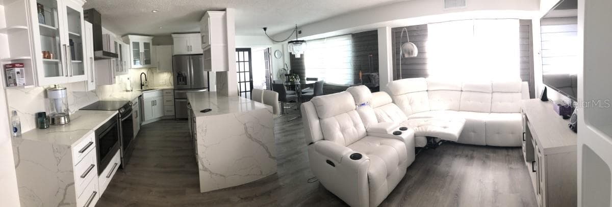 Condominium at 3315 58TH AVE S #416, ST PETERSBURG, photo 2 of 12