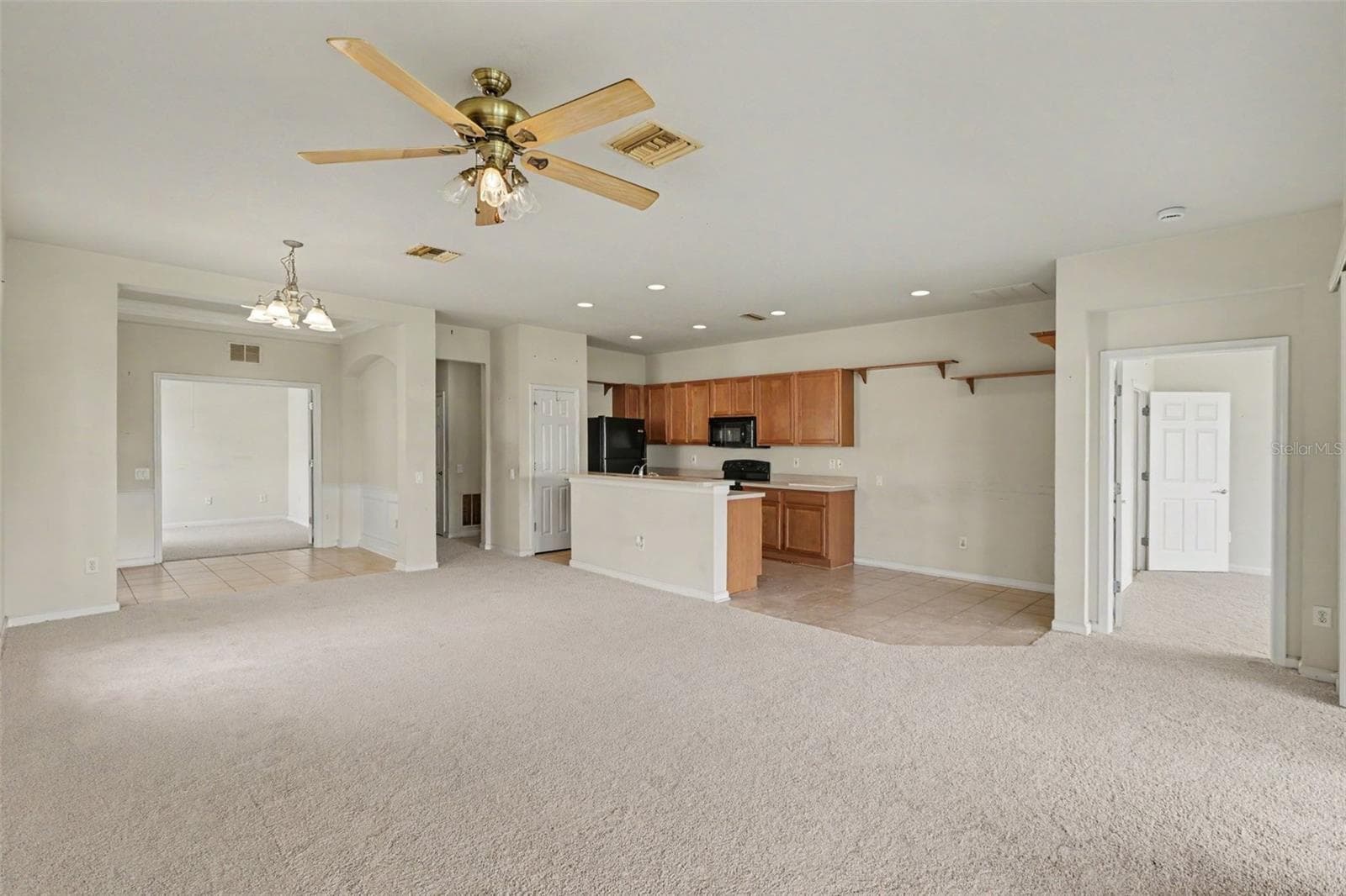 Villa at 13703 CREST LAKE DR, HUDSON, photo 5 of 30