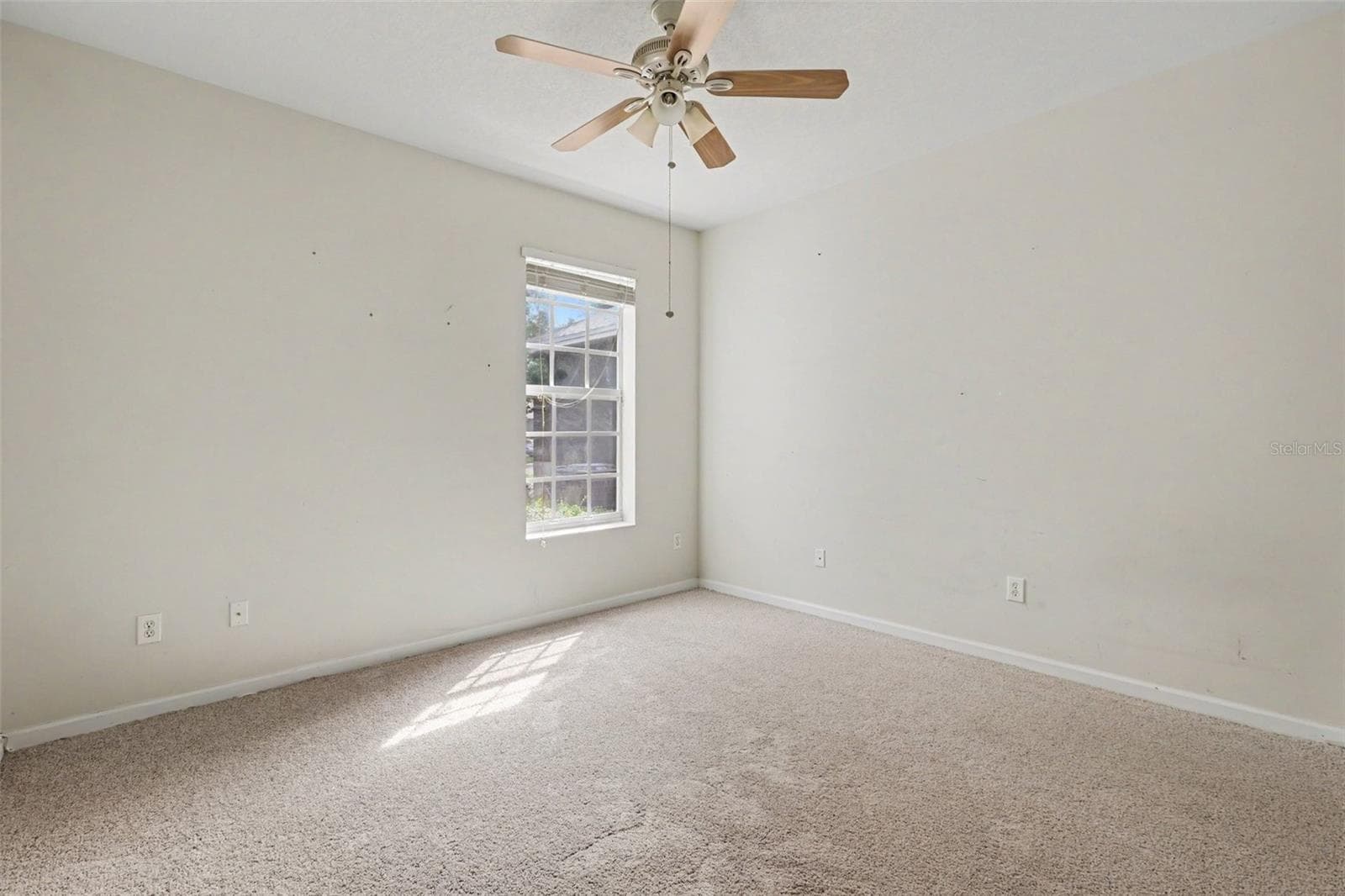 Villa at 13703 CREST LAKE DR, HUDSON, photo 21 of 30