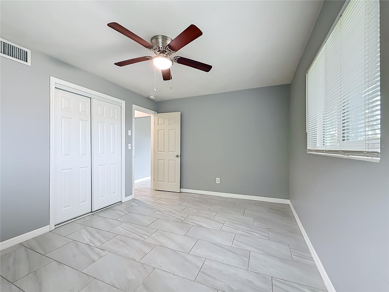 Single Family Residence at 890 7TH AVE NE, LARGO, photo 33 of 66