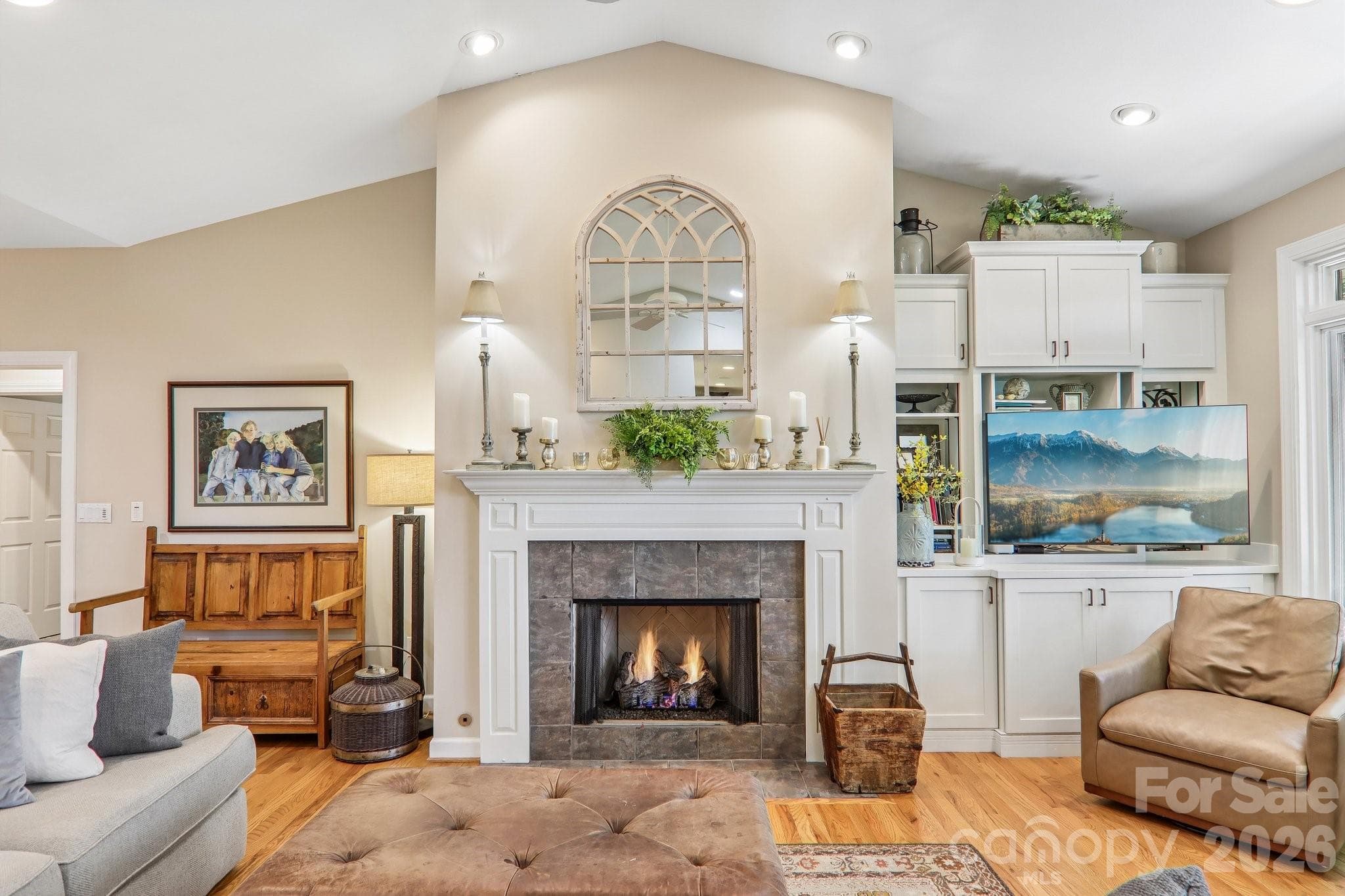 Single Family Residence at 24 Turkey Roost Court, Flat Rock, photo 9 of 47