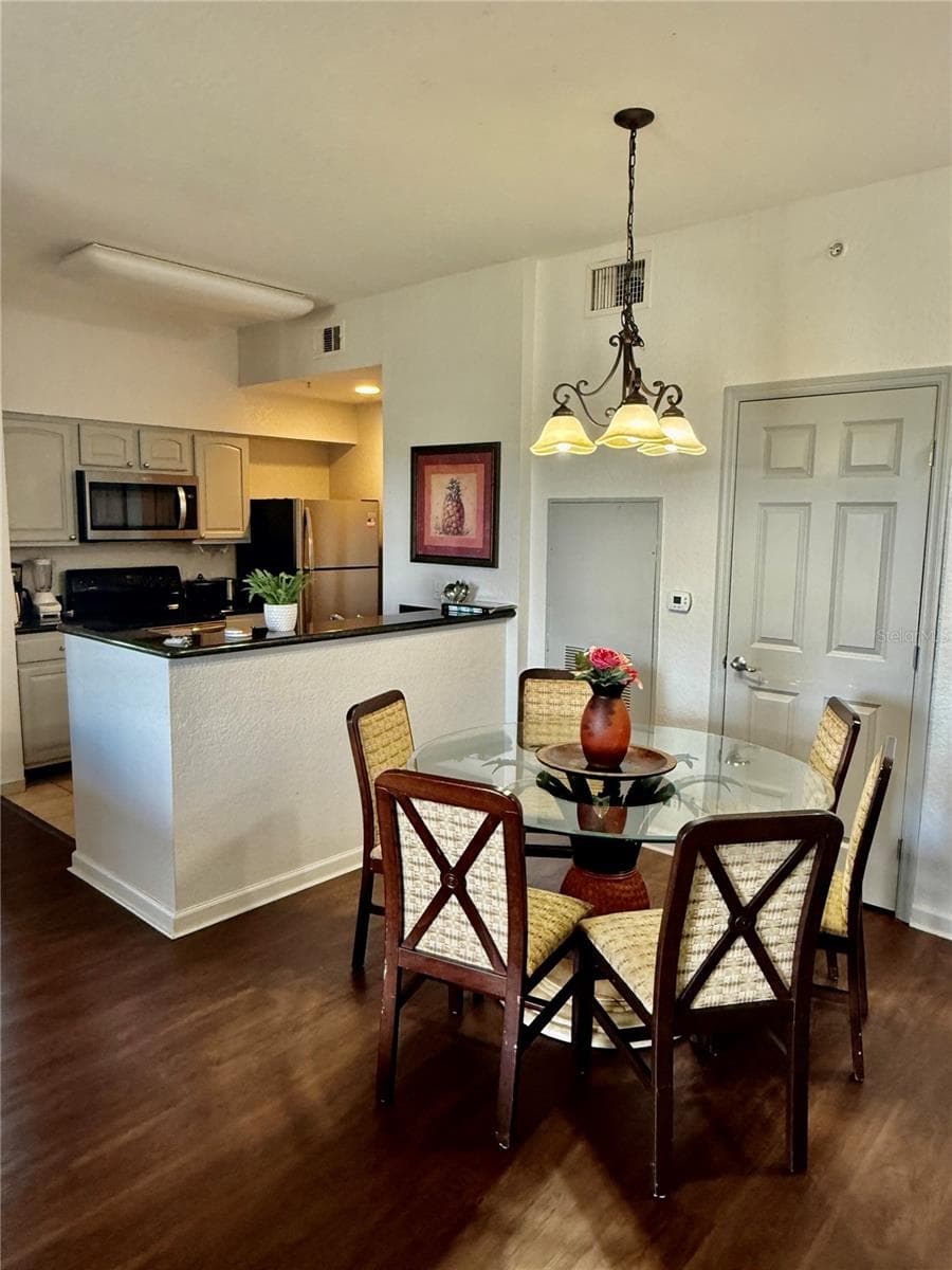 Condo - Hotel at 8112 POINCIANA BLVD #1802, ORLANDO, photo 15 of 23