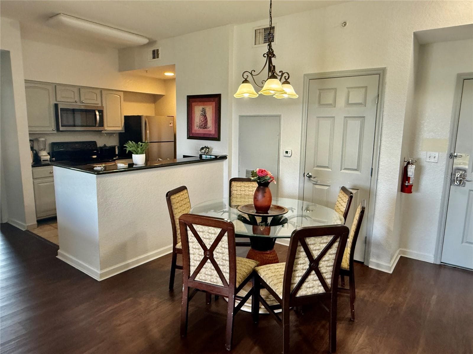 Condo - Hotel at 8112 POINCIANA BLVD #1802, ORLANDO, photo 16 of 23