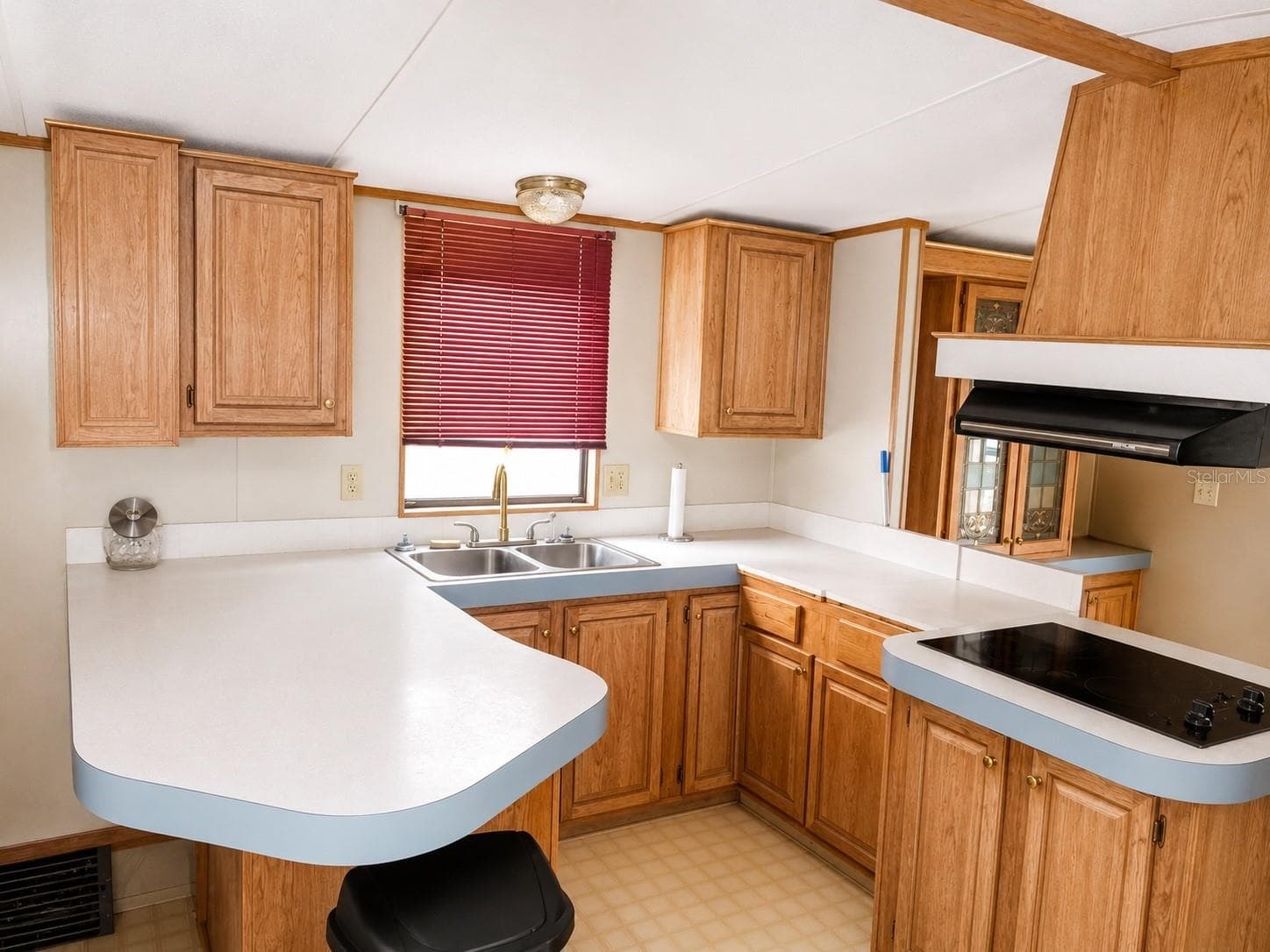 Unit 2 Kitchen - 3820 SE 93RD PL, OCALA