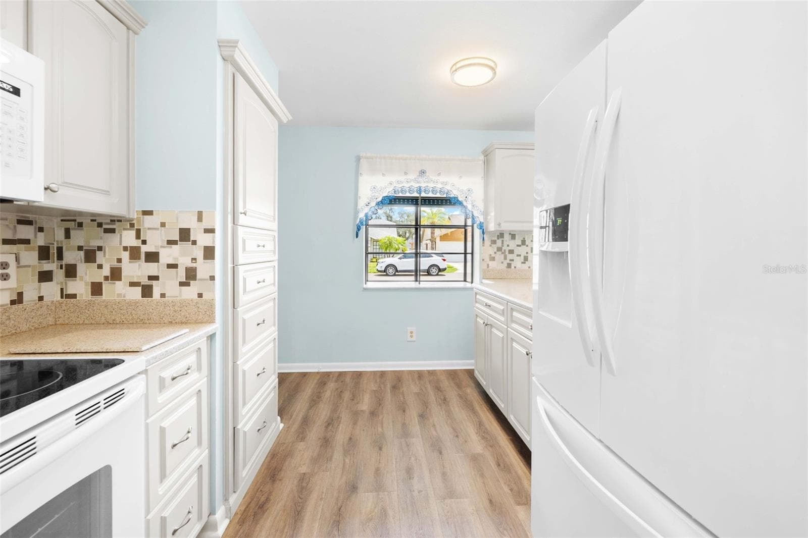Single Family Residence at 11613 PEAR TREE DR, NEW PORT RICHEY, photo 17 of 37