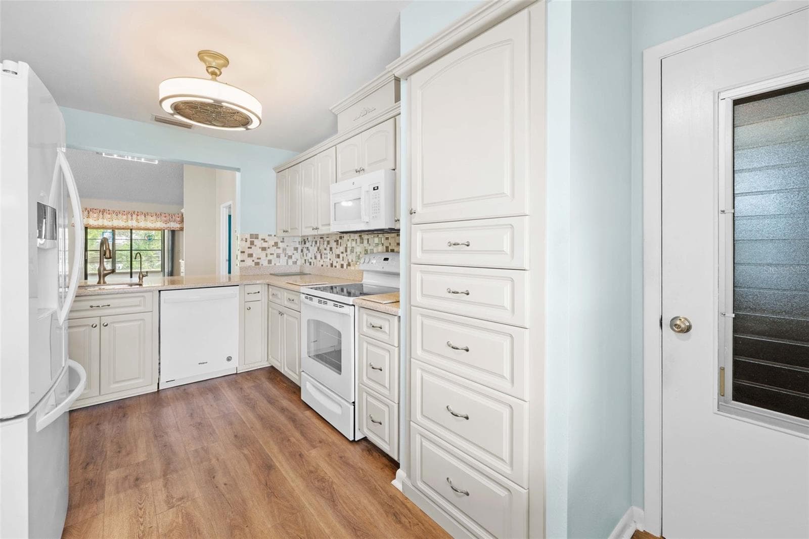 Single Family Residence at 11613 PEAR TREE DR, NEW PORT RICHEY, photo 18 of 37