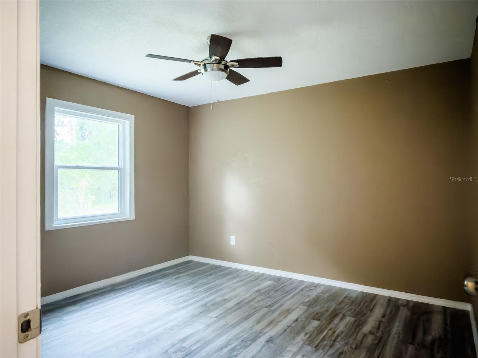 Single Family Residence at 14522 SE 1ST AVENUE RD, SUMMERFIELD, photo 15 of 30