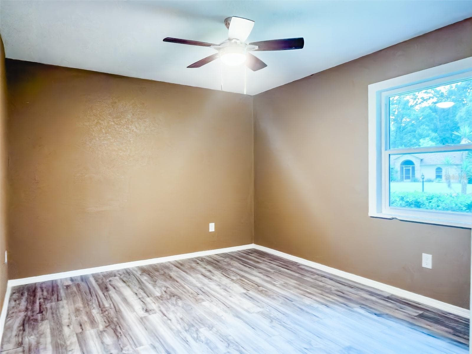 Single Family Residence at 14522 SE 1ST AVENUE RD, SUMMERFIELD, photo 17 of 30