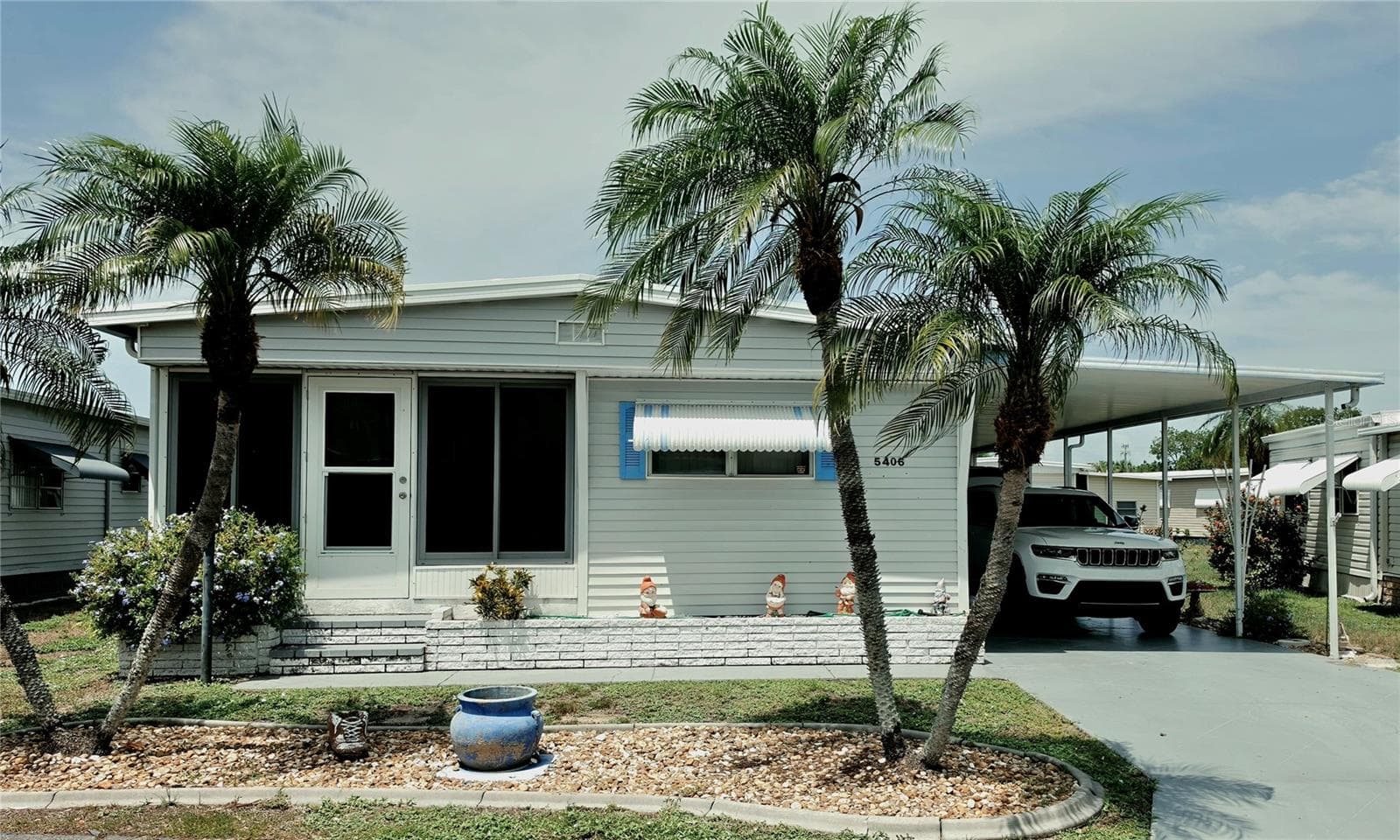 Mobile Home at 5406 BALI CT, BRADENTON, photo 2 of 16