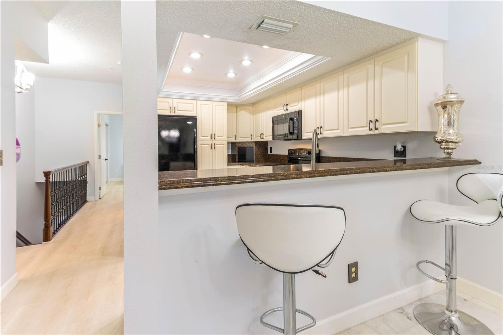 Townhouse at 320 ISLAND WAY #605, CLEARWATER BEACH, photo 11 of 45