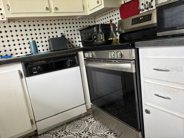 Kitchen - 101 CAMBRIDGE TRL #200, SUN CITY CENTER
