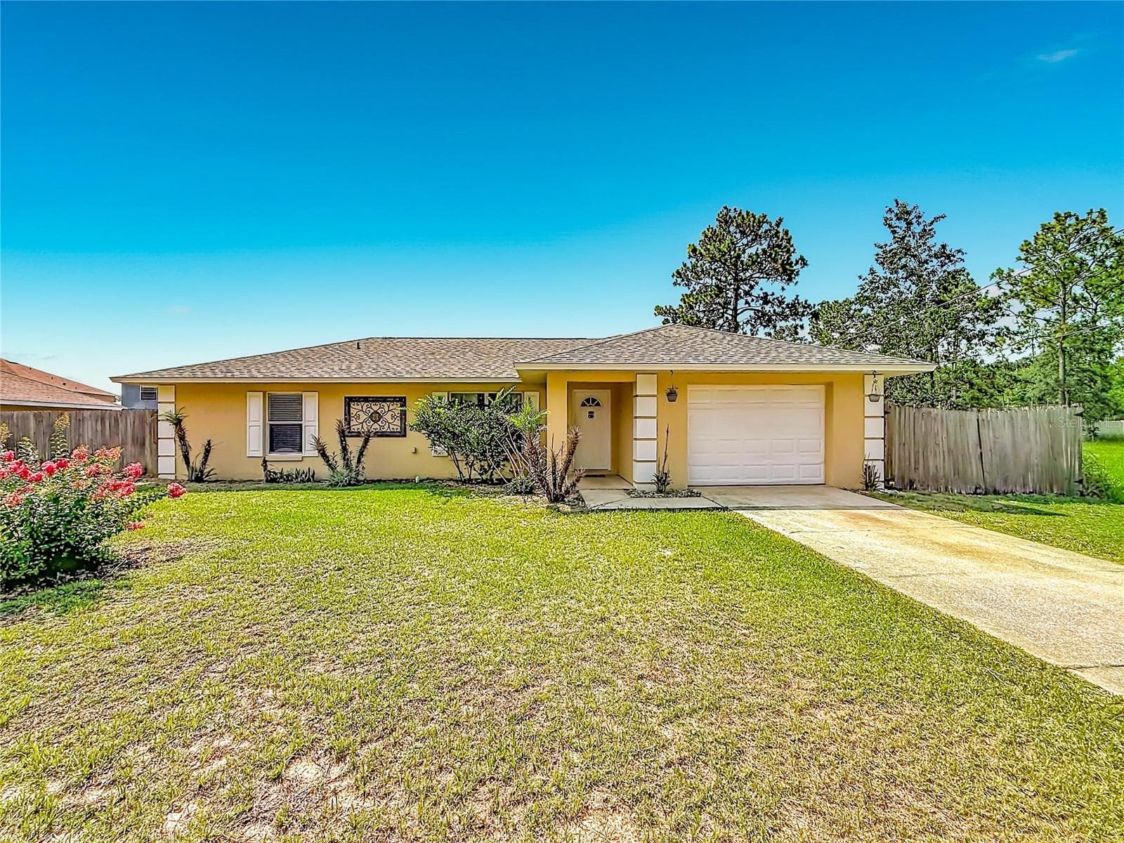 Single Family Residence at 13 BAHIA PASS RUN, OCALA, photo 3 of 52