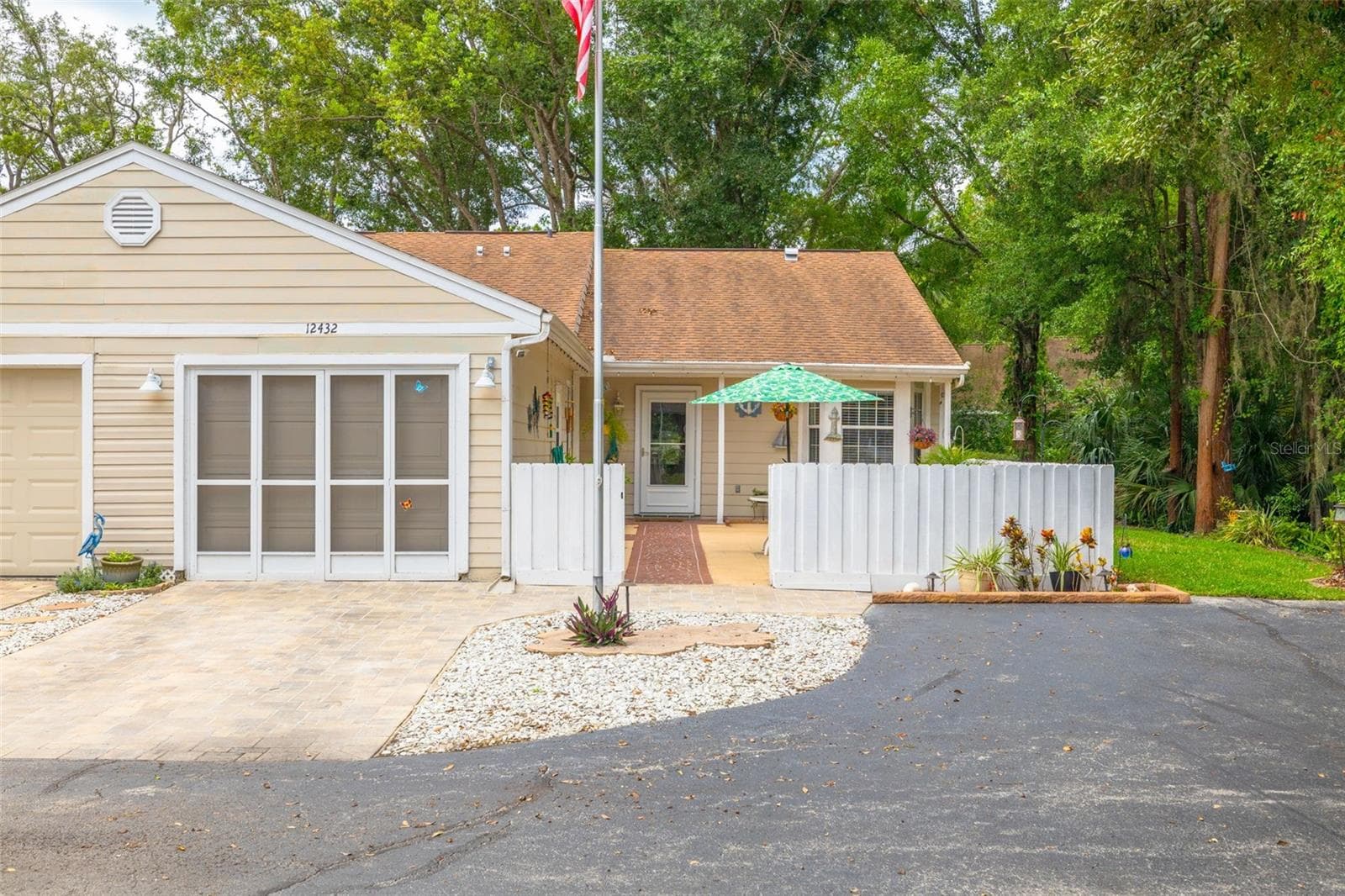 Villa at 12432 KNOLLBROOK LN, HUDSON, photo 22 of 34
