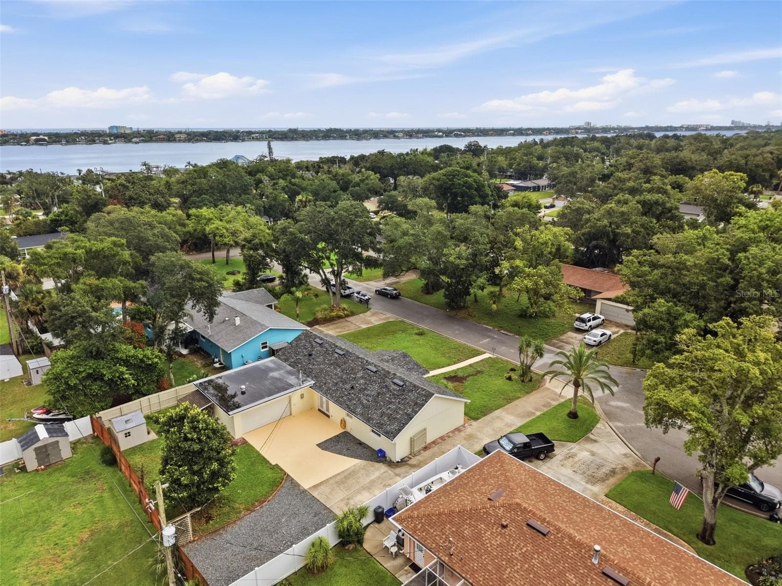 Minutes from paradise! - 59 CRESTWOOD CIR, ORMOND BEACH