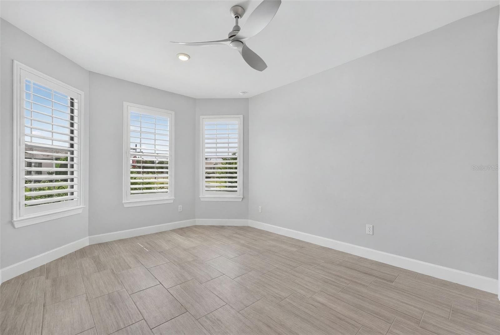 Single Family Residence at 704 PINTAIL CV, BRADENTON, photo 39 of 86