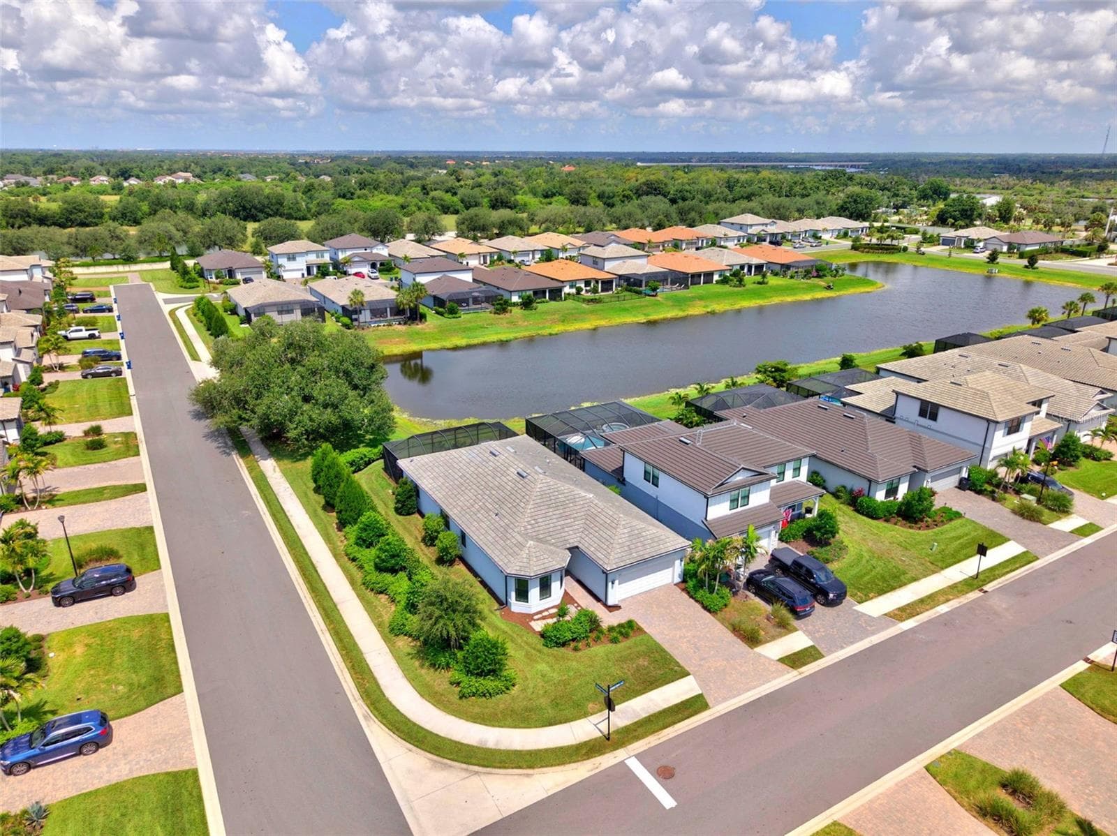Single Family Residence at 704 PINTAIL CV, BRADENTON, photo 65 of 86