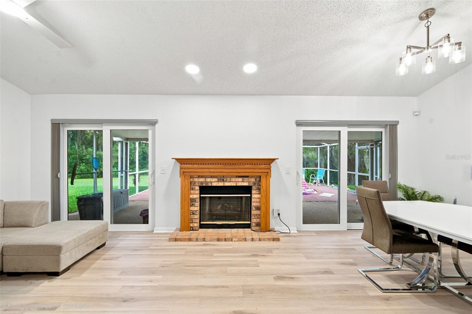 Items were virtually removed from the photo. - 1014 HARDWOOD DR, VALRICO