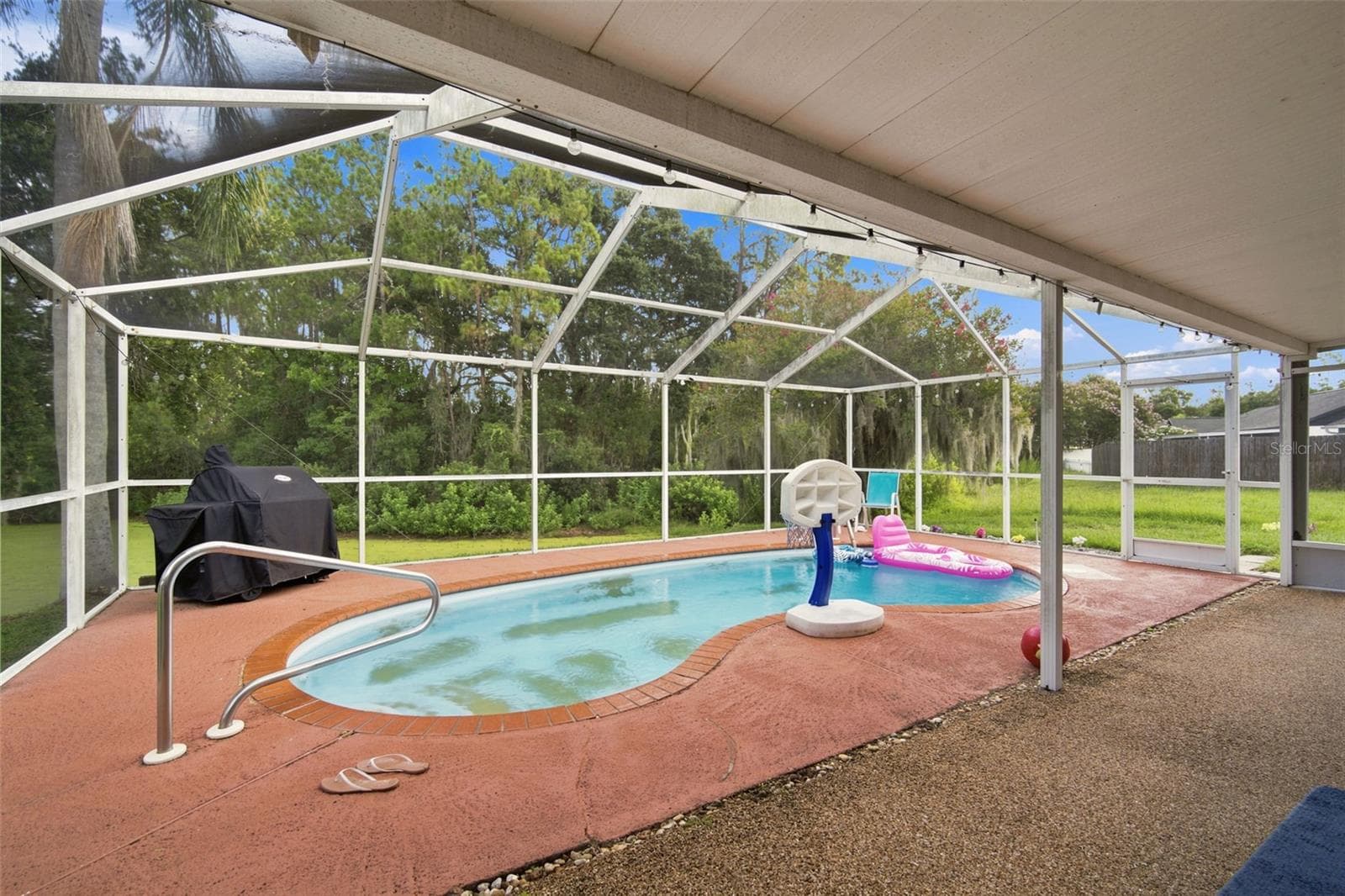 $7500 estimate to Re-glaze the pool to look new. - 1014 HARDWOOD DR, VALRICO