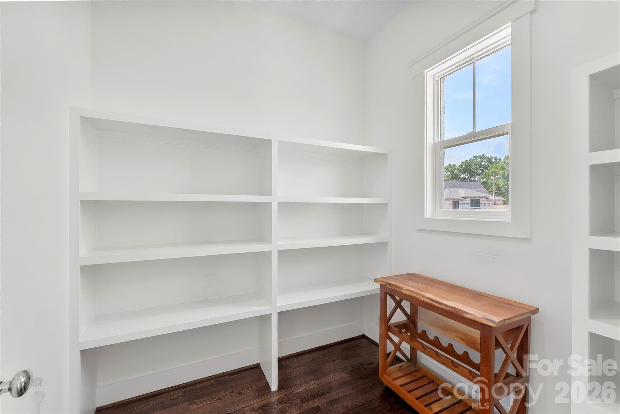 Large walk-in pantry - 543 Greystone Road, Charlotte