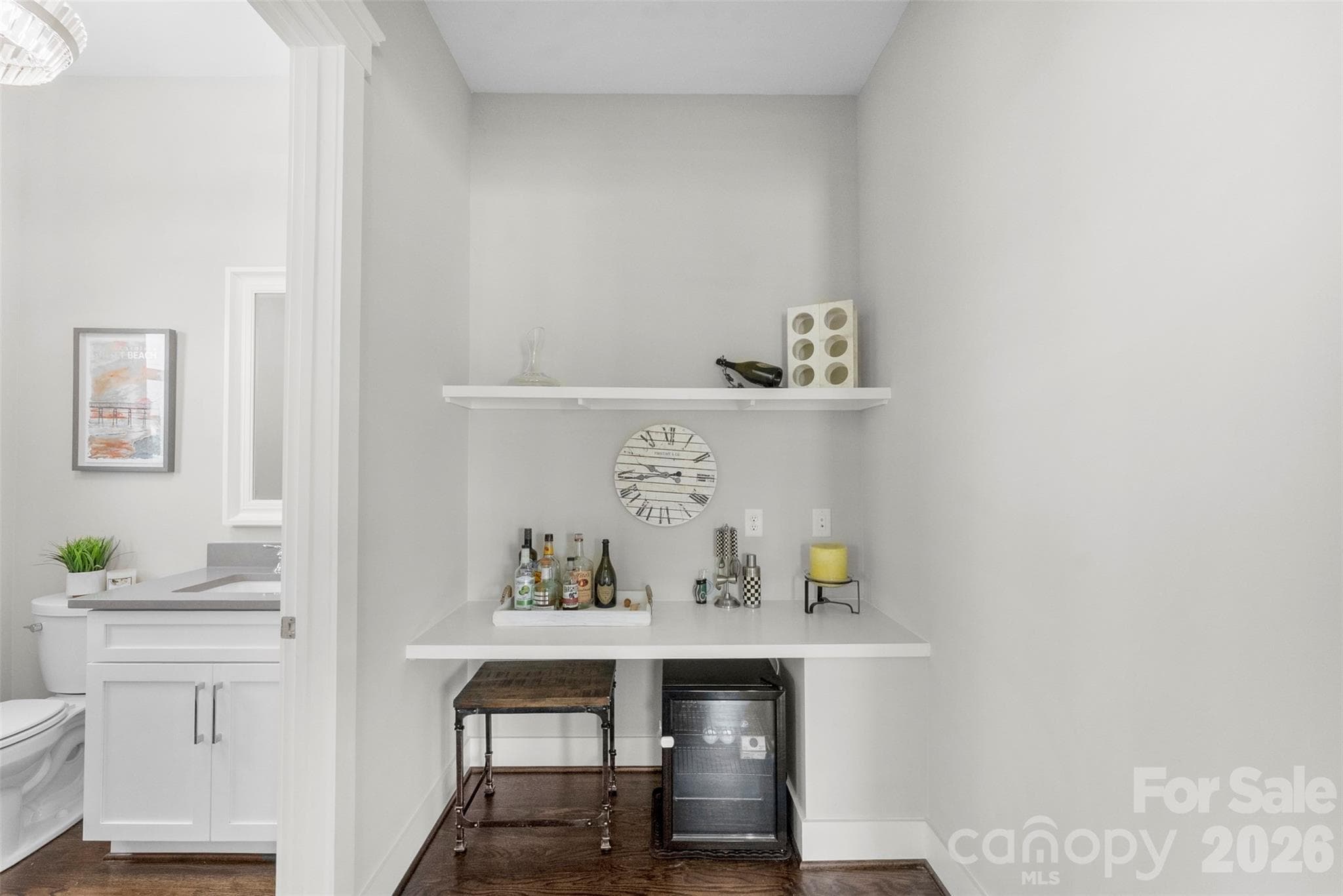 Half bath on main level - 543 Greystone Road, Charlotte