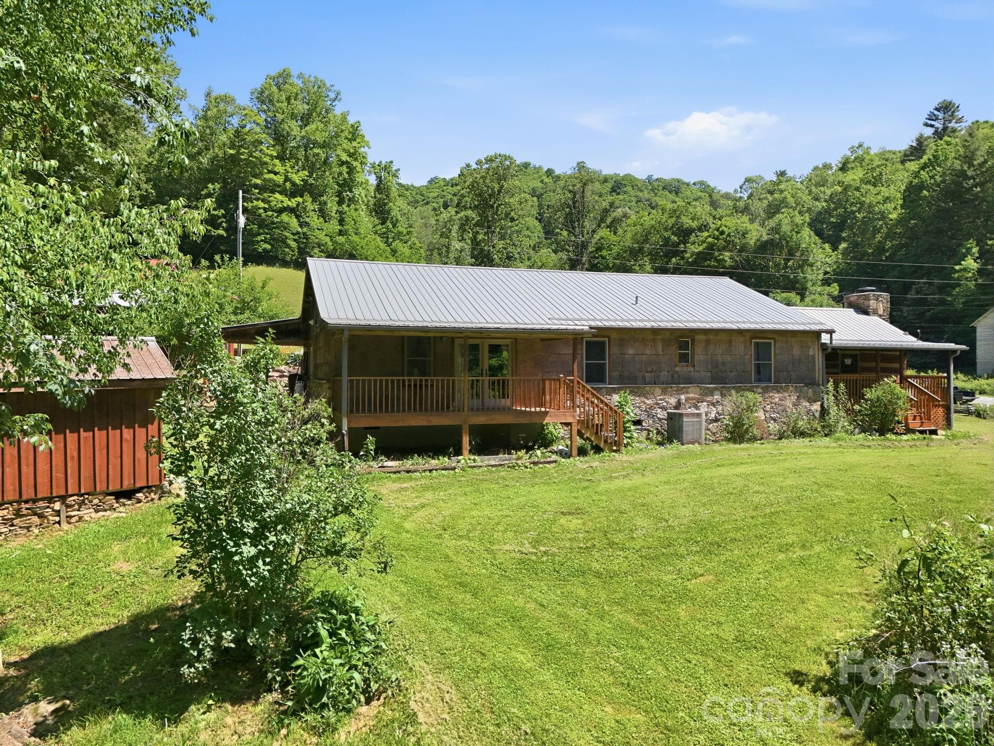 Single Family Residence at 1005 Smith Creek Road, Mars Hill, photo 5 of 45